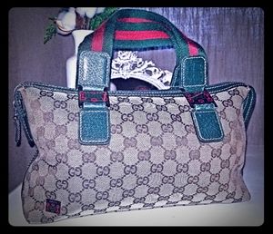 SOLD Gucci GG Monogram Sherry handbag